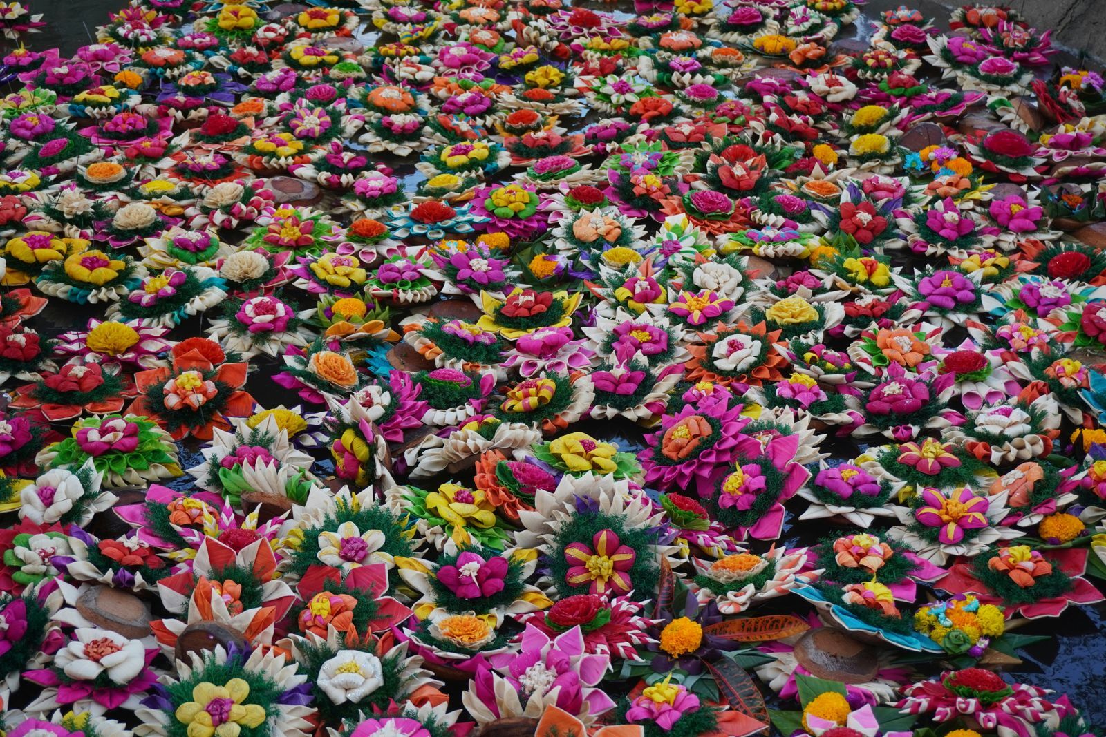Thai Festivals - Loi Krathong